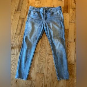 AMERICAN EAGLE JEGGINGS